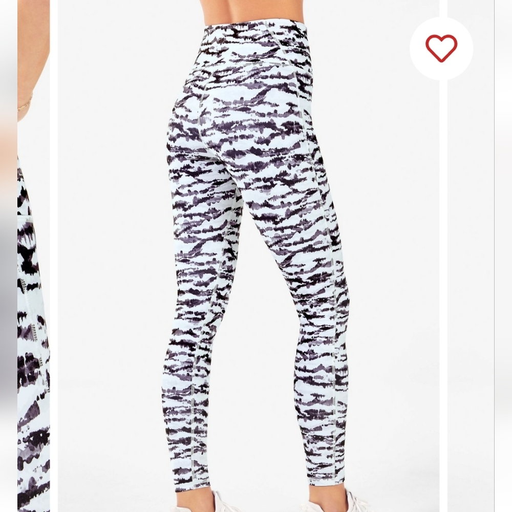 Fabletics Cold Weather Leggings - Picture 3 of 6